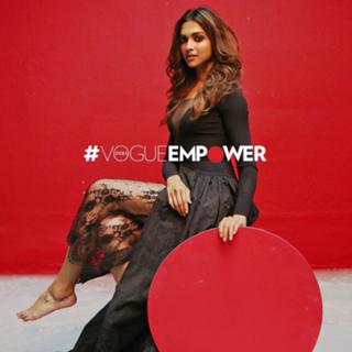 Deepika Padukone feet photo thumbnail