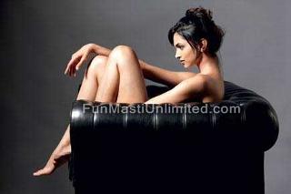 Deepika Padukone feet photo thumbnail