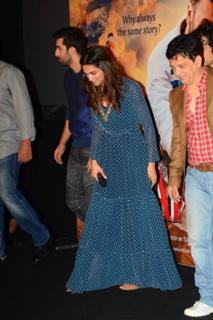Deepika Padukone feet photo thumbnail