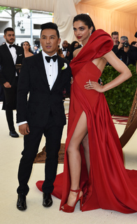 Deepika Padukone feet photo thumbnail