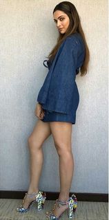 Deepika Padukone feet photo thumbnail