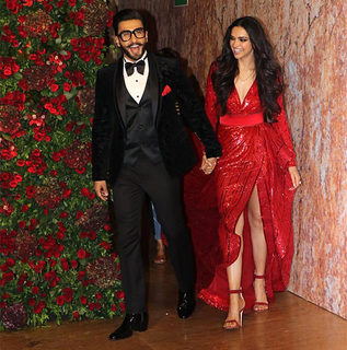 Deepika Padukone feet photo thumbnail