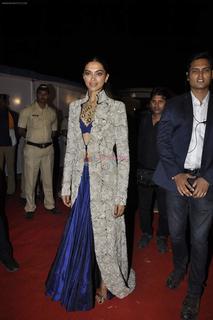 Deepika Padukone feet photo thumbnail