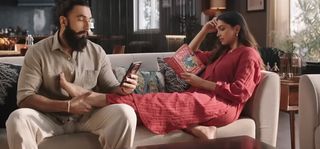 Deepika Padukone feet photo thumbnail