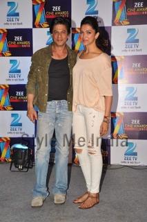 Deepika Padukone feet photo thumbnail