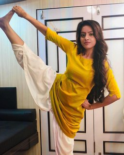 Deepika Singh feet photo 9