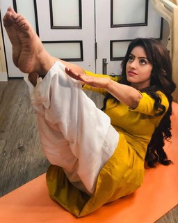 Deepika Singh feet photo 7