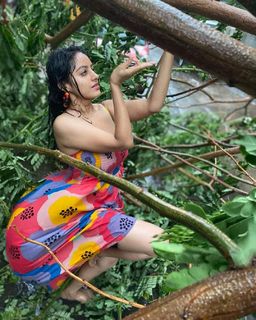 Deepika Singh feet photo 13