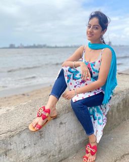 Deepika Singh feet photo 8