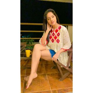 Deepika Singh feet photo 5