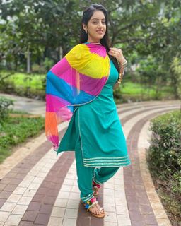 Deepika Singh feet photo 3