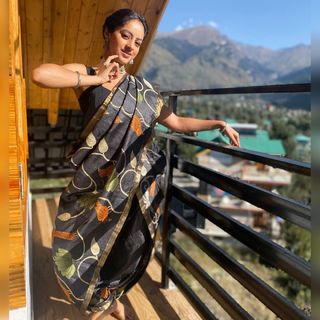 Deepika Singh feet photo 9