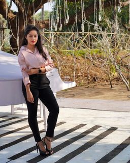 Deepika Singh feet photo 3