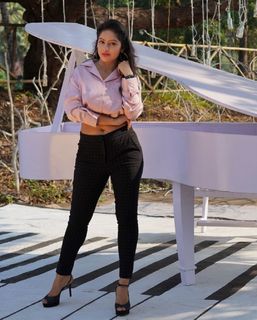 Deepika Singh feet photo 1