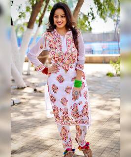 Deepika Singh feet photo 2