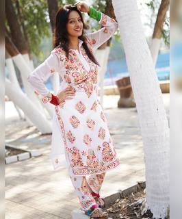 Deepika Singh feet photo 1