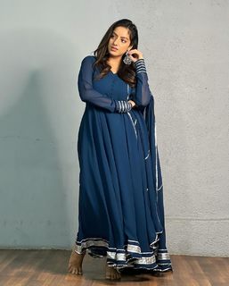 Deepika Singh feet photo 1