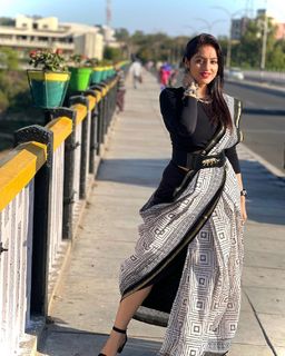 Deepika Singh feet photo 13
