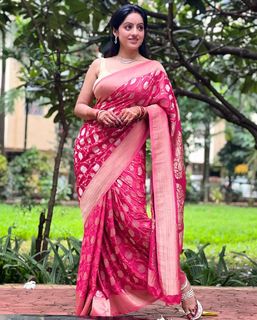 Deepika Singh feet photo 11