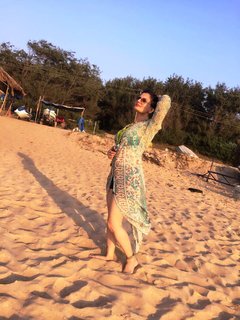 Deepshikha Nagpal feet photo 12