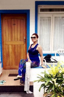 Deepshikha Nagpal feet photo 10