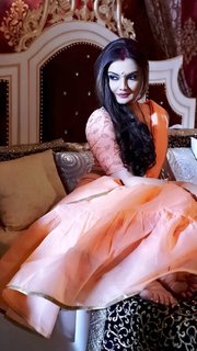 Deepshikha Nagpal feet photo 9