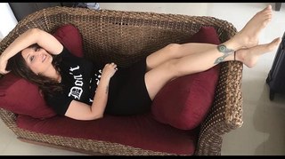 Deepshikha Nagpal feet photo 16