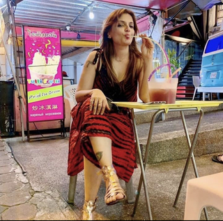 Deepshikha Nagpal feet photo 19