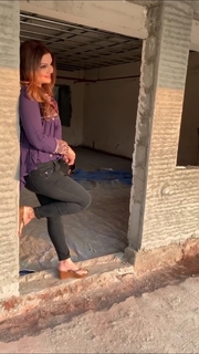 Deepshikha Nagpal feet photo 15