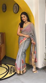 Deepshikha Nagpal feet photo 1