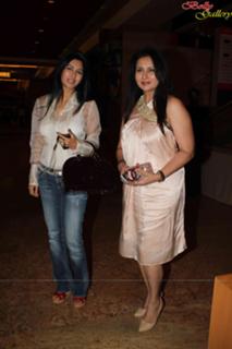 Deepti Bhatnagar feet photo 6