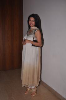 Deepti Bhatnagar feet photo 8