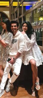 Deepti Bhatnagar feet photo 9