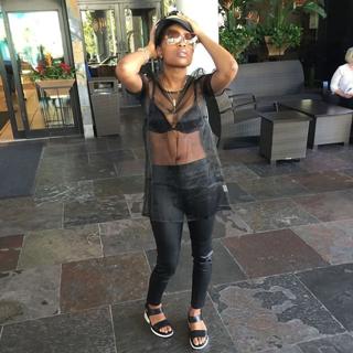 Dej Loaf feet photo 1