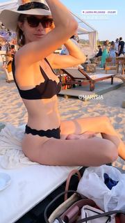 Delfina Blaquier feet photo 9