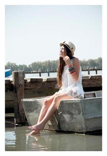 Delfina Chaves feet photo 10