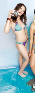 Delfina Chaves feet photo 9