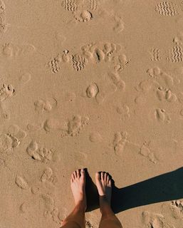 Delfina Pignatiello feet photo 17
