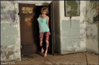Delia DeLions feet photo 6