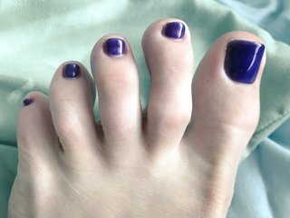 Delia DeLions feet photo 6