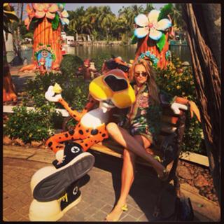 Delia Matache feet photo thumbnail