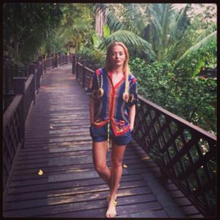 Delia Matache feet photo thumbnail