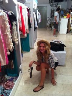 Delia Matache feet photo thumbnail