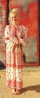 Delia Matache feet photo thumbnail