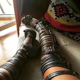 Delia Matache feet photo thumbnail