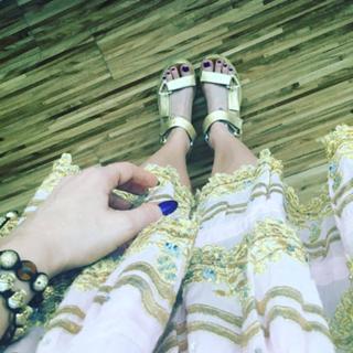 Delia Matache feet photo thumbnail