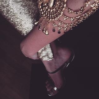 Delia Matache feet photo thumbnail