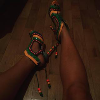 Delia Matache feet photo thumbnail