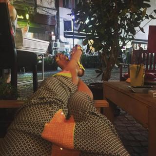 Delia Matache feet photo thumbnail