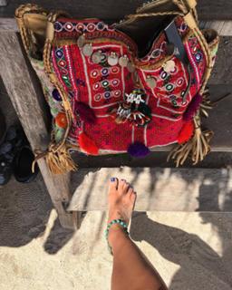 Delia Matache feet photo thumbnail